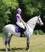 Load image into Gallery viewer, 🤩🦄 SHOWHITE SHAMPOO Whitening Toning Bar for HORSES Bee Kind (Massaging) BEST SELLER