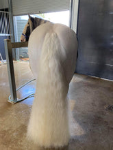 Load image into Gallery viewer, 🤩🦄 SHOWHITE SHAMPOO Whitening Toning Bar for HORSES Bee Kind (Massaging) BEST SELLER